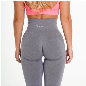 NVGTN Seamless Grey Curve Leggings Women’s Size Medium